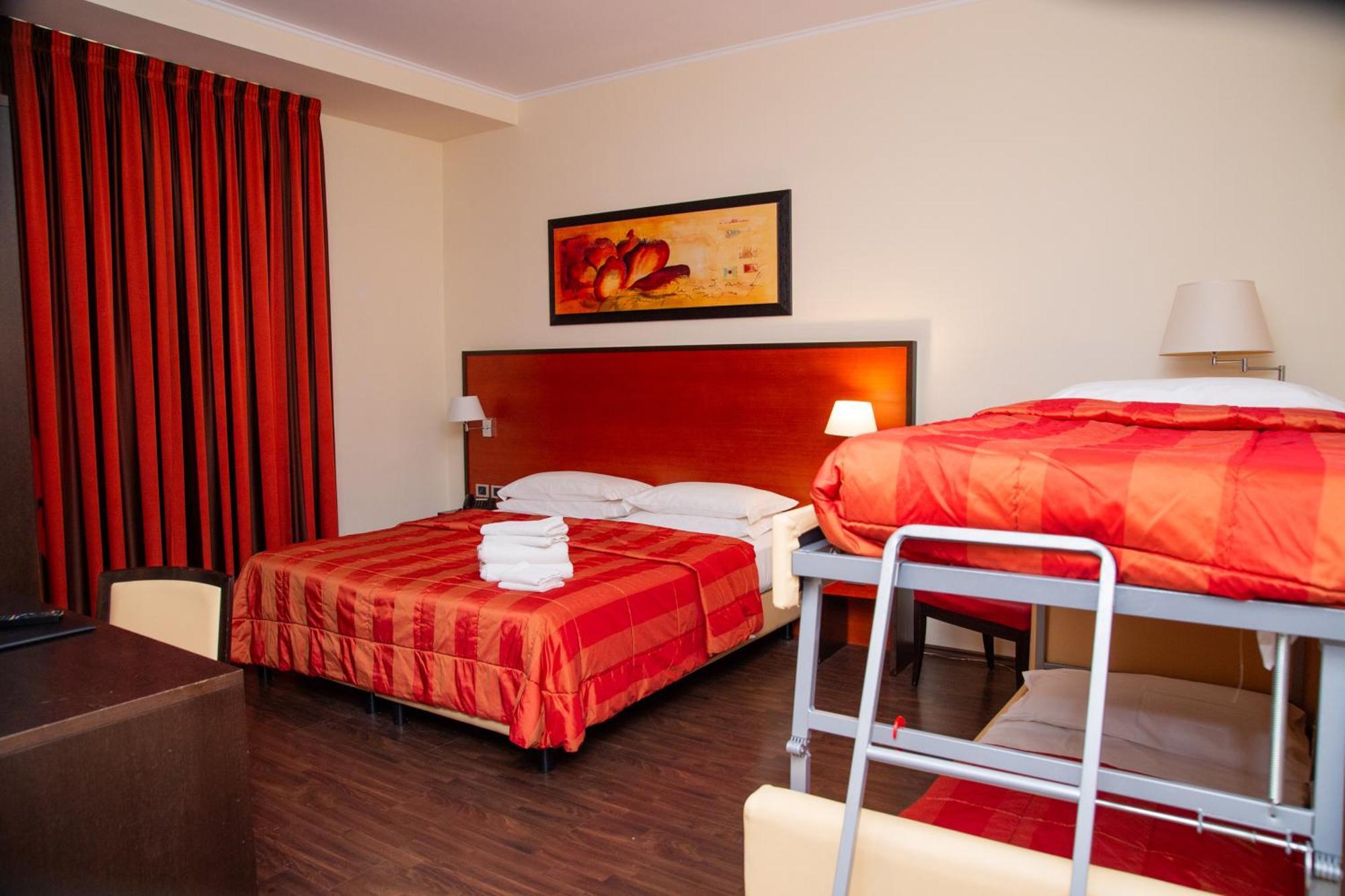 Gullo Hotel Acconia Bagian luar foto